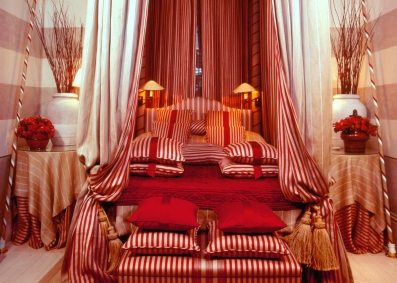blakes bedroom rotating